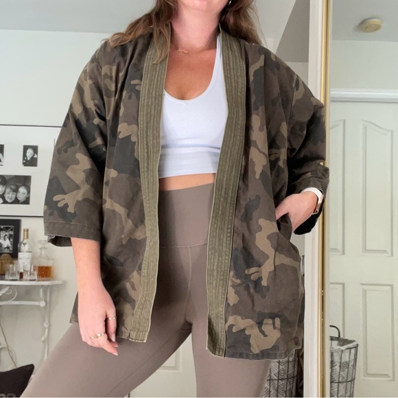 Women’s Vintage Camo Jacket/Kimono - Picture 2 of 5